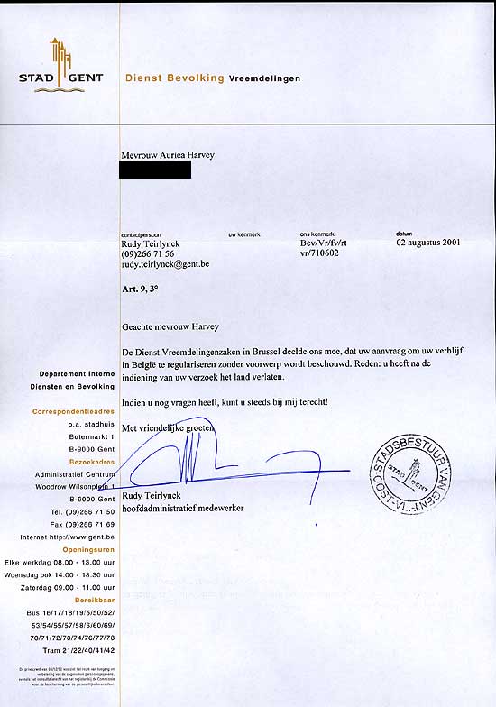 Official letter from Stad Gent, Dienst Bevolking Vreemdelingen, dated 2 August 2001 — the residence-permit request declared void, signed and stamped